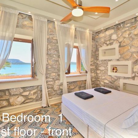 Villasonboard Rock Villa 3 Bed, 3 Bath, Jacuzzi, Seaside Ermioni Eksteriør billede
