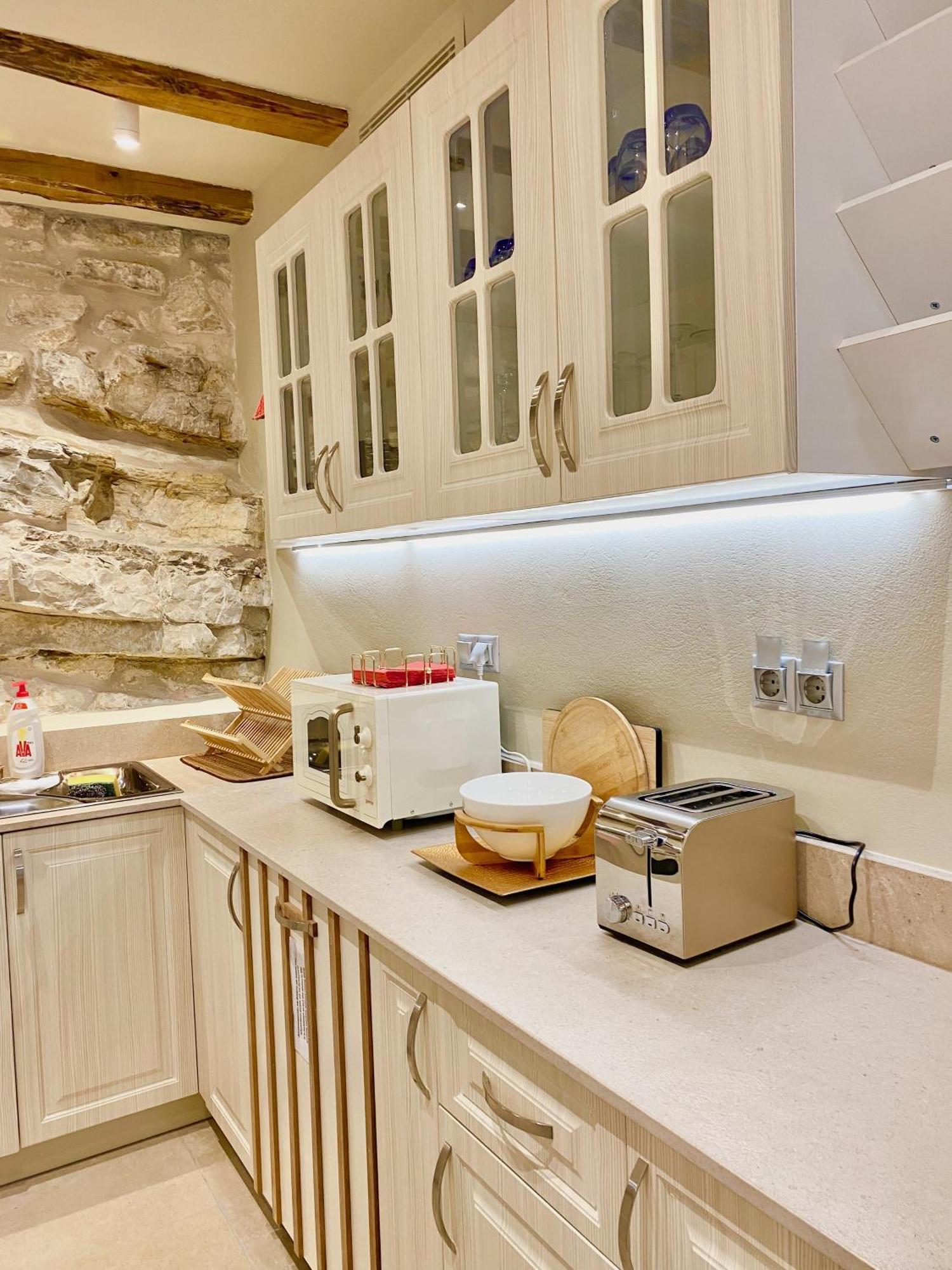 Villasonboard Rock Villa 3 Bed, 3 Bath, Jacuzzi, Seaside Ermioni Eksteriør billede