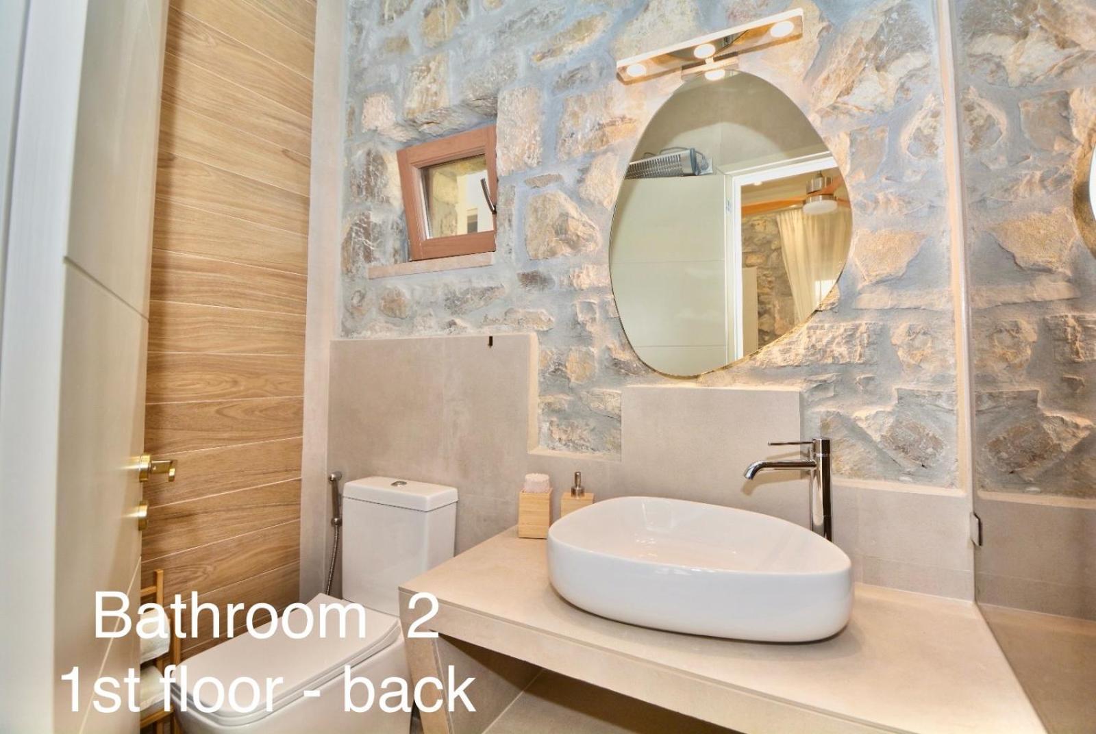 Villasonboard Rock Villa 3 Bed, 3 Bath, Jacuzzi, Seaside Ermioni Eksteriør billede