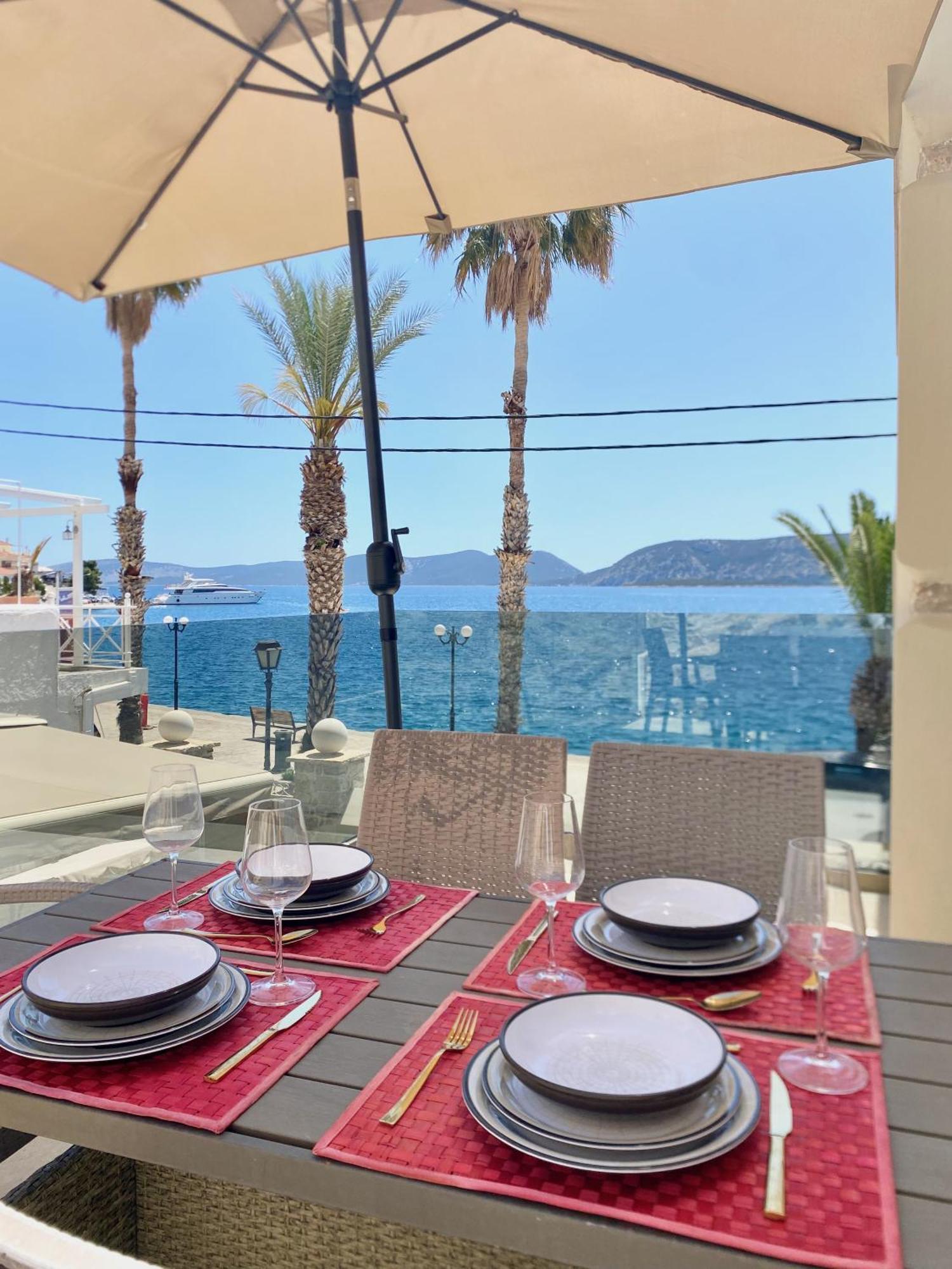 Villasonboard Rock Villa 3 Bed, 3 Bath, Jacuzzi, Seaside Ermioni Eksteriør billede