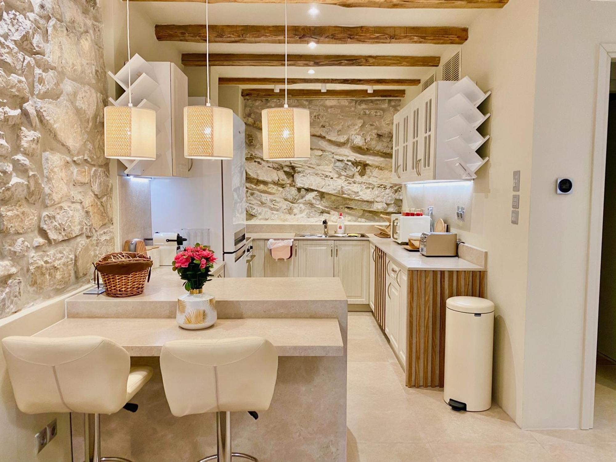 Villasonboard Rock Villa 3 Bed, 3 Bath, Jacuzzi, Seaside Ermioni Eksteriør billede